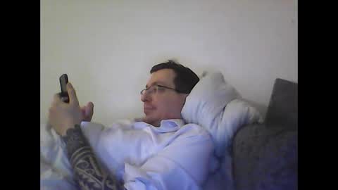 Snapshot of gohan8558 chatting on February 12, 6:51 pm gohan8558 online show from February 12, 6:51 pm