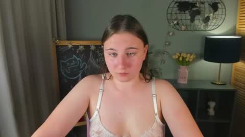 gohardmily online show from June 21, 8:28 am