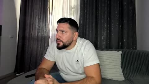 gold_alpha_boy online show from October 28, 1:36 pm