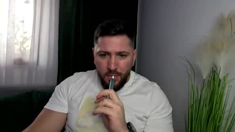 gold_alpha_boy online show from March 30, 12:17 pm