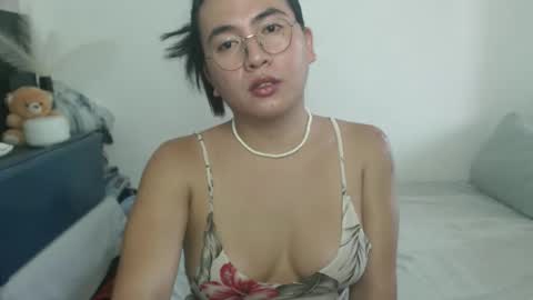 bella online show from April 13, 2:50 am