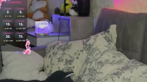 Snapshot of golden_bag chatting on November 23, 9:58 pm Jess online show from November 23, 9:58 pm