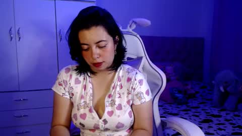 Snapshot of golden_gingerkitty chatting on February 19, 12:57 am golden_gingerkitty online show from February 19, 12:57 am