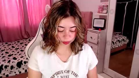 Snapshot of golden_gingerkitty chatting on February 23, 2:03 pm golden_gingerkitty online show from February 23, 2:03 pm