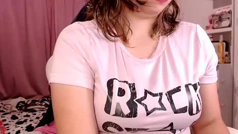 Snapshot of golden_gingerkitty chatting on February 27, 1:38 am golden_gingerkitty online show from February 27, 1:38 am