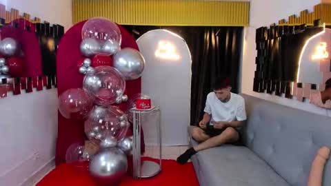 golden_girl_house online show from September 9, 6:40 pm