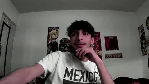 Snapshot of goldenflako chatting on January 20, 12:57 am goldenflako online show from January 20, 12:57 am