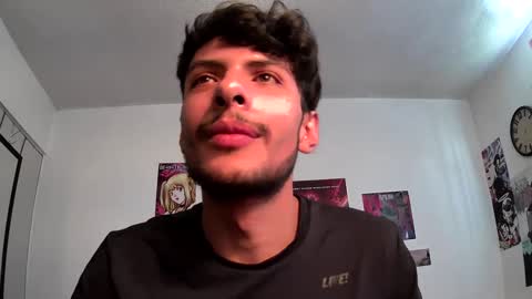 Snapshot of goldenflako chatting on March 10, 3:20 pm goldenflako online show from March 10, 3:20 pm