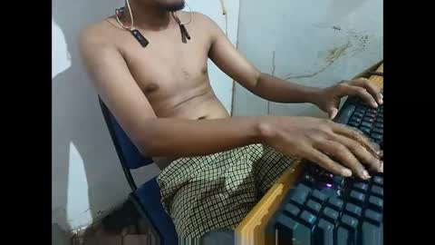 Snapshot of goldengodzilla69 chatting on September 24, 7:33 am goldengodzilla69 online show from September 24, 7:33 am