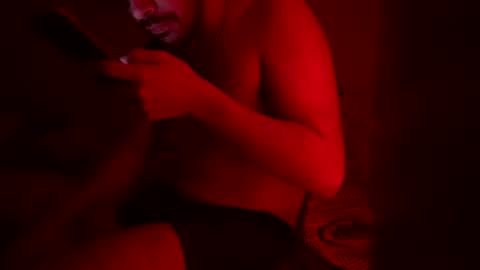 Snapshot of goldengun10 chatting on March 12, 9:44 am goldengun10 online show from March 12, 9:44 am