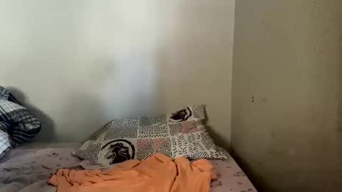 Snapshot of goldengun10 chatting on September 24, 8:12 pm goldengun10 online show from September 24, 8:12 pm