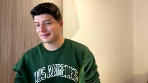 goldenknight33 online show from November 12, 3:56 pm