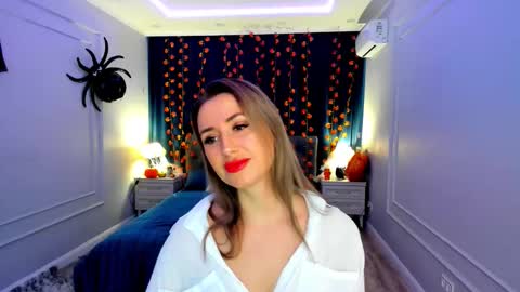 Olivia online show from October 29, 3:42 am