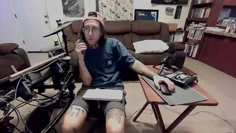 Snapshot of goldenmaps chatting on March 1, 12:40 pm Daniel online show from March 1, 12:40 pm