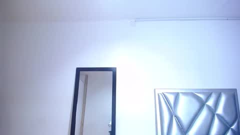 goldenn_ass1 online show from November 26, 3:51 am