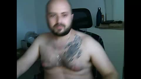 Snapshot of goldenspainboy chatting on May 6, 5:29 pm goldenspainboy online show from May 6, 5:29 pm