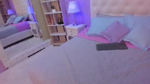 Snapshot of goldentemptation_ chatting on February 6, 9:40 pm goldentemptation_ online show from February 6, 9:40 pm