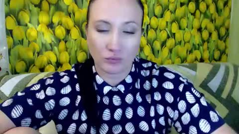 Snapshot of goldmoonn chatting on January 11, 10:07 pm goldmoonn online show from January 11, 10:07 pm