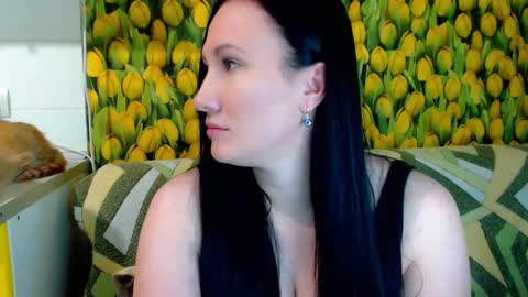 Snapshot of goldmoonn chatting on February 13, 6:48 pm goldmoonn online show from February 13, 6:48 pm