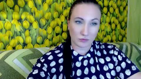 Snapshot of goldmoonn chatting on March 2, 3:59 pm goldmoonn online show from March 2, 3:59 pm