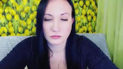 Snapshot of goldmoonn chatting on January 14, 6:02 pm goldmoonn online show from January 14, 6:02 pm