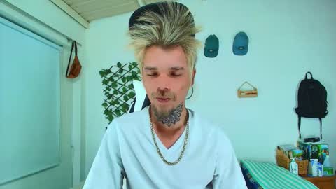 Goldy Loyal93 online show from February 23, 2:20 am