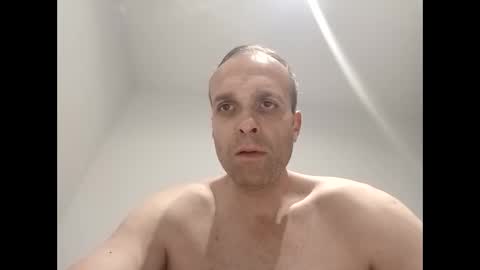 Snapshot of golemkur25 chatting on June 6, 3:33 am golemkur25 online show from June 6, 3:33 am