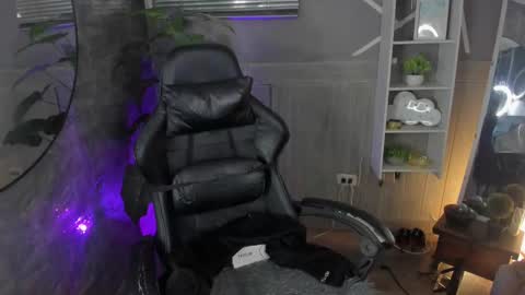 gomez420sofi online show from January 26, 7:42 am