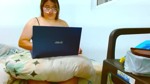 Snapshot of gonul_aslanbey chatting on October 14, 12:44 am gonul aslanbey online show from October 14, 12:44 am