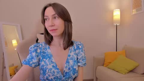 Good GlamorGirl online show from February 18, 4:19 am