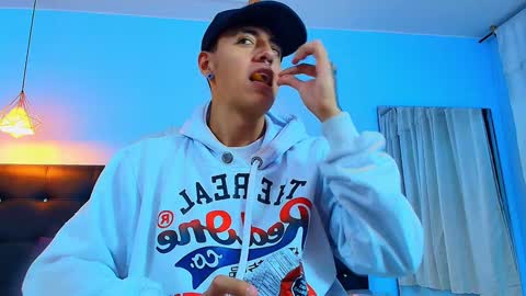 good_sheep online show from February 1, 8:18 am