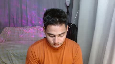 Snapshot of goodcaresweetboy chatting on December 5, 2:44 pm FORD online show from December 5, 2:44 pm