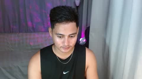 Snapshot of goodcaresweetboy chatting on December 6, 1:00 pm FORD online show from December 6, 1:00 pm