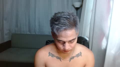 Snapshot of goodcaresweetboy chatting on December 23, 2:13 am FORD online show from December 23, 2:13 am