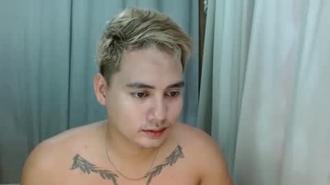 Snapshot of goodcaresweetboy chatting on January 12, 3:17 am FORD online show from January 12, 3:17 am