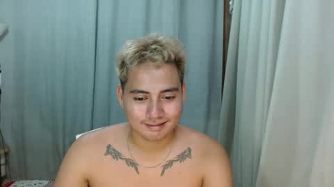 Snapshot of goodcaresweetboy chatting on January 12, 6:49 am FORD online show from January 12, 6:49 am