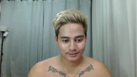 Snapshot of goodcaresweetboy chatting on January 28, 11:49 am FORD online show from January 28, 11:49 am