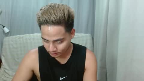 Snapshot of goodcaresweetboy chatting on February 9, 10:20 am FORD online show from February 9, 10:20 am