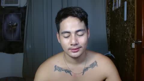 Snapshot of goodcaresweetboy chatting on October 12, 3:27 am FORD online show from October 12, 3:27 am