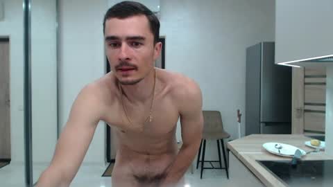 Snapshot of goodgg229975 chatting on June 20, 12:52 pm goodgg229975 online show from June 20, 12:52 pm
