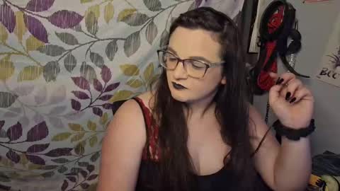 Snapshot of goodgrl1799 chatting on October 21, 1:28 am goodgrl1799 online show from October 21, 1:28 am