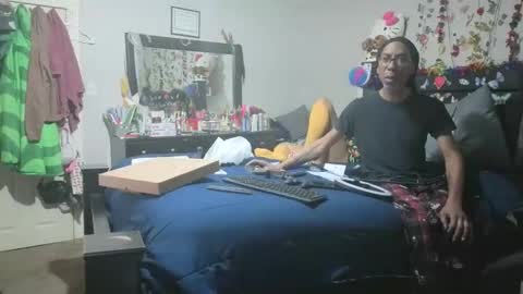 Snapshot of goodietimes1 chatting on March 9, 6:50 am GoodieTimes1 Mrs. Bonnie Mr. Clyde online show from March 9, 6:50 am