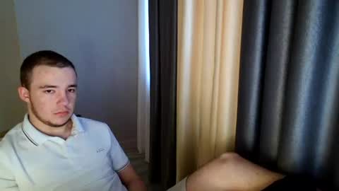 Snapshot of goodmasterpum chatting on October 18, 4:37 am Pum online show from October 18, 4:37 am