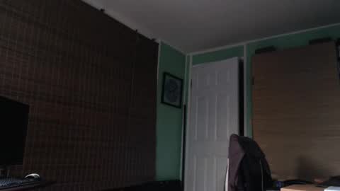 Snapshot of goodpix chatting on January 11, 5:10 am Kriss online show from January 11, 5:10 am