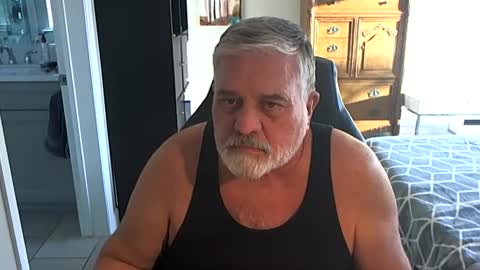 Snapshot of goodream2 chatting on November 29, 11:30 pm Michael online show from November 29, 11:30 pm