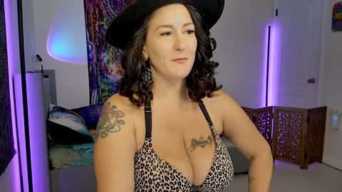 Snapshot of gooner_girl chatting on September 10, 1:33 pm gooner_girl online show from September 10, 1:33 pm