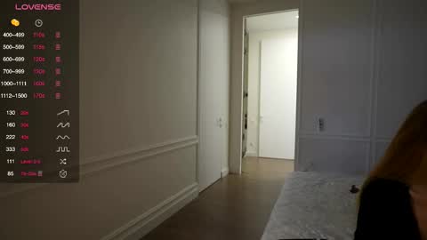 gooodgirlhere online show from October 10, 10:36 am