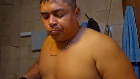 gordito_xx online show from April 9, 4:56 am