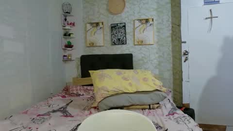 geneviev online show from April 7, 4:51 pm