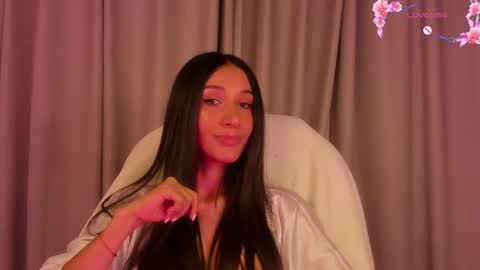 Snapshot of gorgeous_brunette chatting on February 9, 9:58 am Rose online show from February 9, 9:58 am